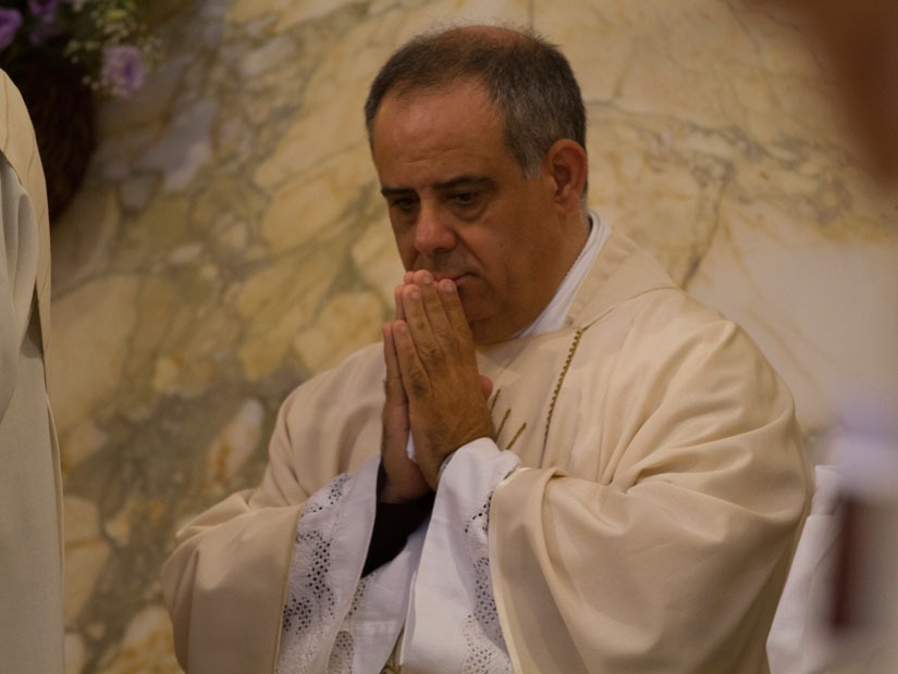 L’amministratore apostolico della diocesi di Noto, il vescovo monsignor Antonio Staglianò, riunendo in Cattedrale la comunità diocesana, alle ore 12 di oggi, giovedì 22 dicembre 2022, ha dato comunicazione della nomina del nuovo vescovo di Noto, da p...